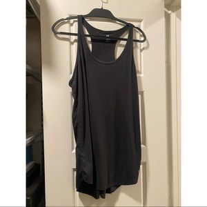GapFit Breath racerback long tank
